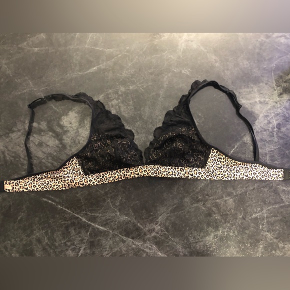 Victoria’s Secret PINK Bralette NWOT - Picture 3 of 8
